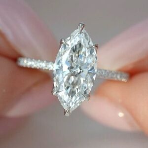 VVS1 Diamond Marquise Cut Ring